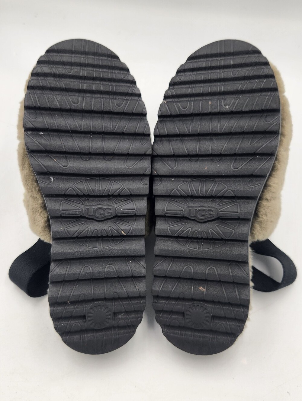 UGG Super Fluff Slippers Womens 9 Burnt Olive Closed Toe Sheepskin Platform - Picture 8 of 16
